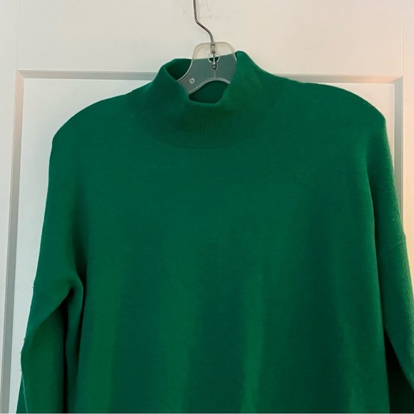 Luxe Theory 💯 Cashmere relaxed fit sweater - Picture 11 of 11